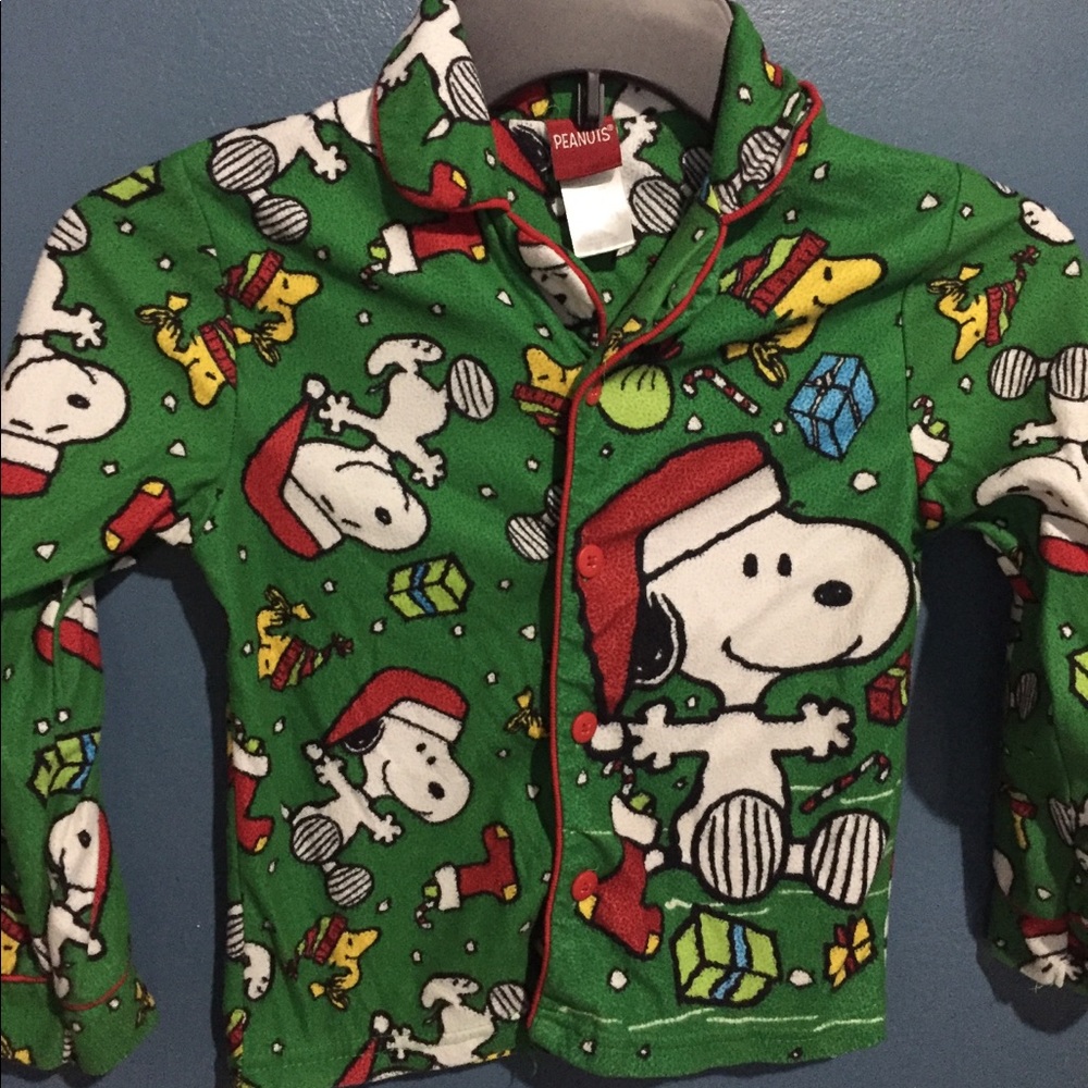 SNOOPY IS HERE